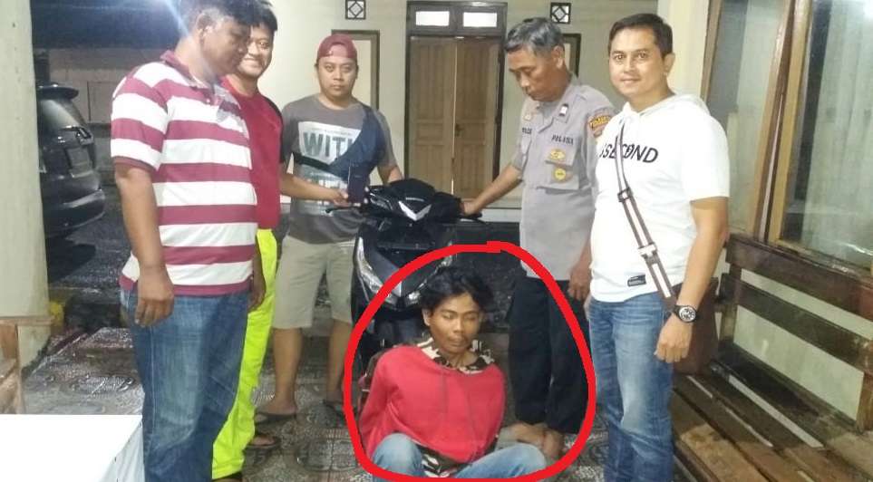 Maling ini: Sukses Ngembat Motor, HP + Duit 1 Juta di Pangenan, eh Ketangkap di Pasar Weru, Lagi Nongkrong