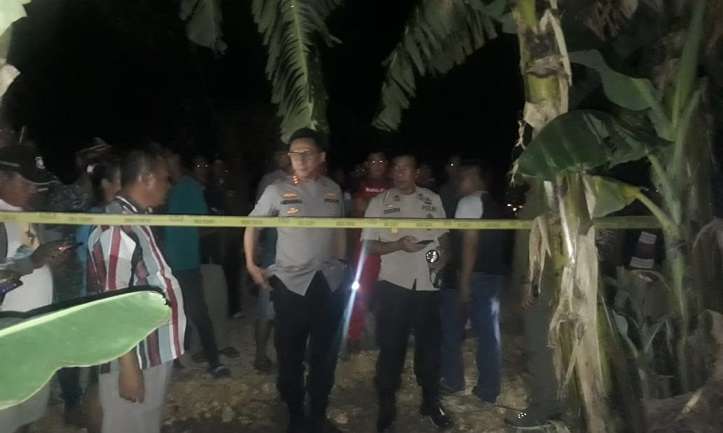 Polres Metro Bekasi Amankan Benda Diduga Mortir Polres Metro Bekasi Amankan Benda Diduga Mortir