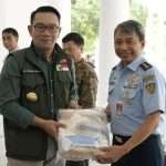 Ridwan Kamil Bagikan 1.000 APD untuk Tenaga Medis di Jabar