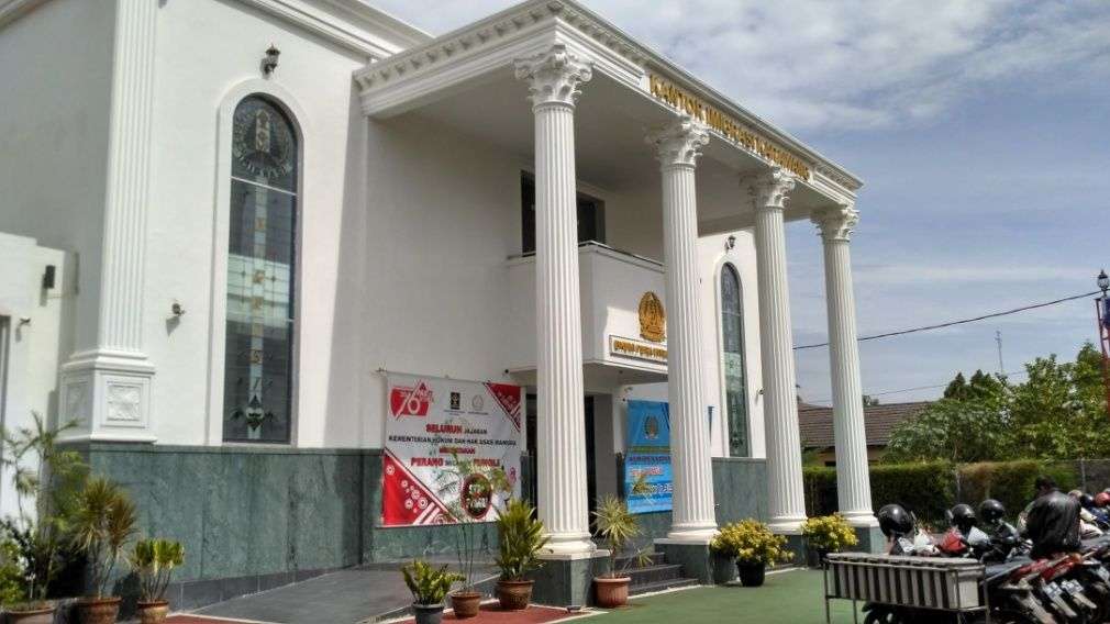 Catat! Mulai Besok, Kantor Imigrasi Cirebon Hanya Melayani Pembuatan Paspor untuk Ini Catat! Mulai Besok, Kantor Imigrasi Cirebon Hanya Melayani Pembuatan Paspor untuk Ini