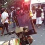 Honda Jazz Misterius Seruduk 2 Motor di Depan Apartemen Sudirman Bandung: 1 Tewas, Jazz Kabur