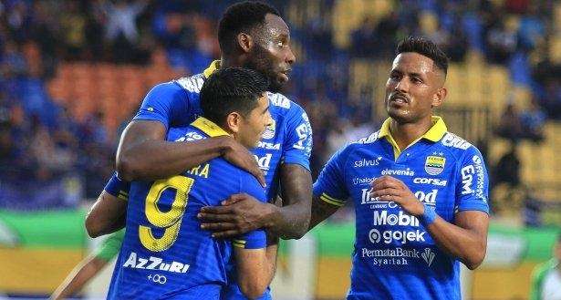 Persib Menang Telak 3-0!