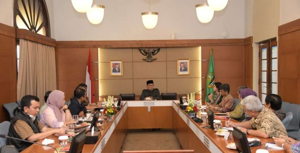 Gubernur: Agustus 2020, Warga Ciayumajakuning Bisa Kuliah di Kampus ITB Cirebon