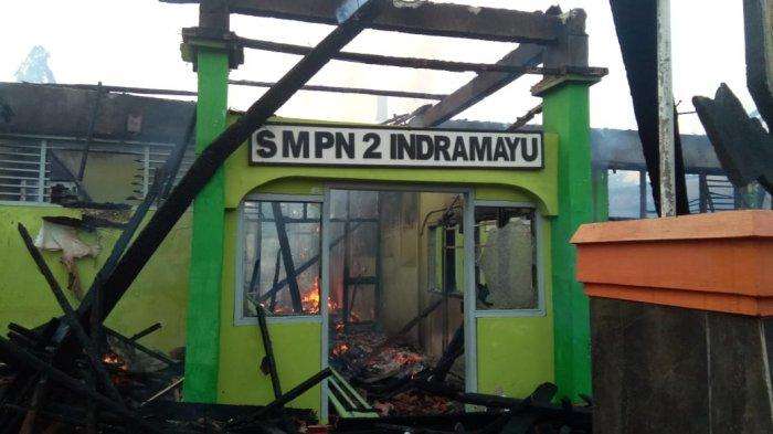 SMPN 2 Indramayu Dilahap Si Jago Merah, 7 Ruang Kelas Hangus