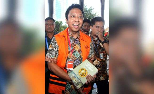 Mantan Ketum PPP Bebas Malam ini?