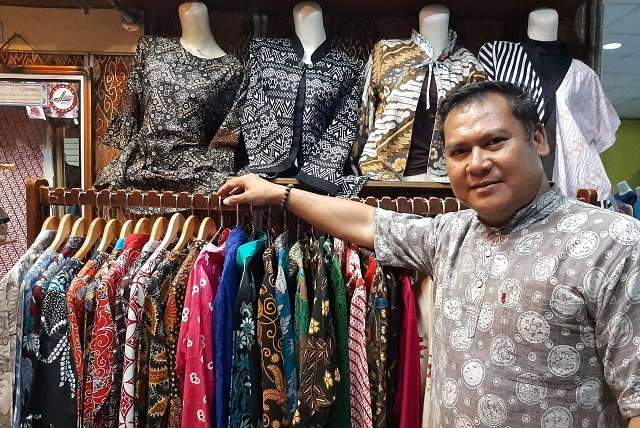 Modis Pakai Batik, Yuk ke Nisbiq di Lantai II PGC