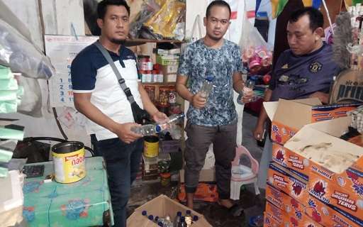 Pandemi Corona, 3 Warung di Babakan dan Gebang (malah) Jual Miras, "Digerebek Polisi"