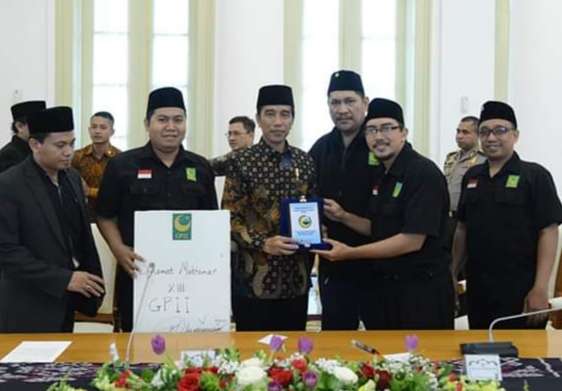 Mantan Sekjen PP GPII Minta Jokowi Evaluasi Kinerja Stafsus Milenial