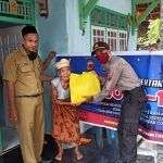 Kapolsek Babakan Blusukan, Bagikan Sembako pada Warga Kurang Mampu