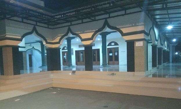 Taraweh Pertama Ramadhan 1441 H: Masjid di Babakan Tampak Sepi