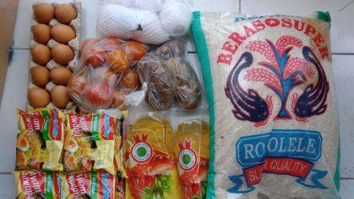 Aya Wae! Warga Terima Paket Bantuan Sembako Tak Layak Konsumsi