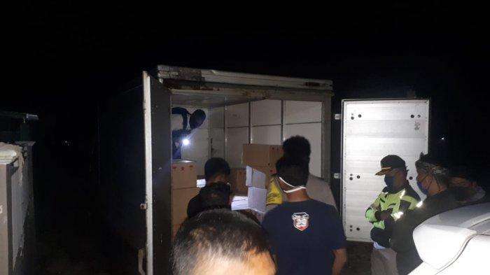 Bukannya APD atau Sanitizer, Warga Bandung ini Malah Kirim Ribuan Botol Miras ke Garut