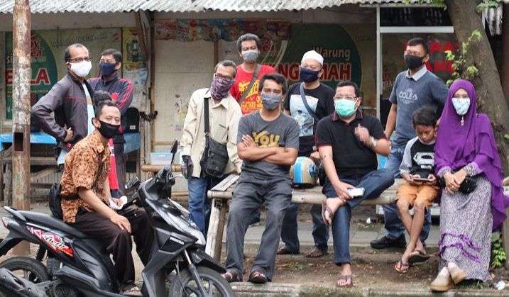 Ini Bentuk Kepedulian Sluds Smansa'94 Kota Cirebon kepada Warga Terdampak Corona