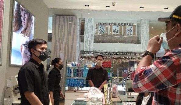 PSBB Hari Kedua di Kota Cirebon, Toko dan Pusat Perbelanjaan masih Buka