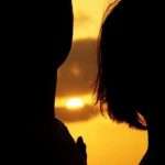 Duh, Malam Takbiran Sepasang Remaja ini Malah Asyik Mesum di Pinggir Jalan