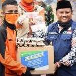 Wagub Lepas Distribusi Bansos Jabar di Garut