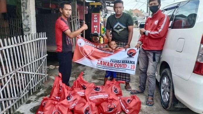 TMP Kabupaten Bekasi Bagikan 1.000 Paket Sembako ke Warga