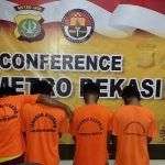 Lima Penggasak Minimarket di Bekasi Ditangkap Lima Penggasak Minimarket di Bekasi Ditangkap