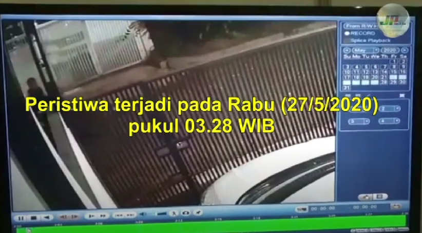 Video Detik-Detik Maling Gasak 2 Motor di Bandung Video Detik-Detik Maling Gasak 2 Motor di Bandung