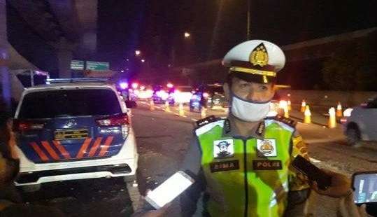 Maksa Balik ke Jakarta, 850 Kendaraan di Tol Cikampek "Dipulangkampungkan"