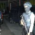 Densus 88 Temukan 28 Parang dan 6 Pisau Lempar di Tempat Futsal Milik Terduga Teroris