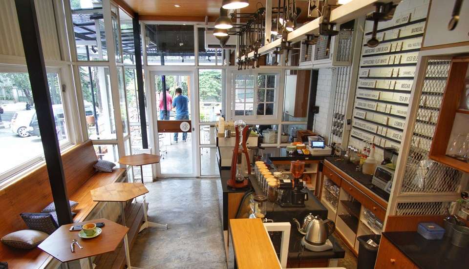 Warga Kota Bandung sudah Bisa Nongkrong di Cafe, Tapi ini Syaratnya