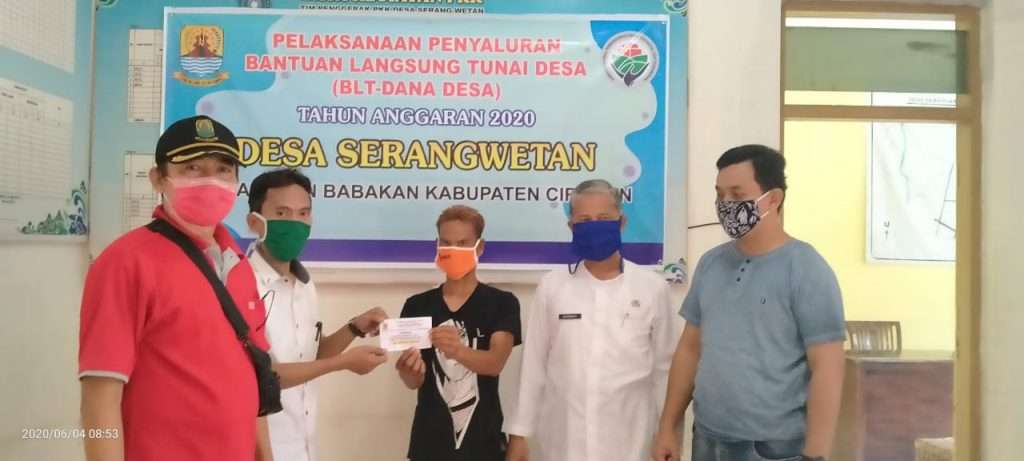 Semua Bantuan Corona Desa Serang Wetan Sudah Diserahkan, Pj Kuwu: Semoga Bermanfaat