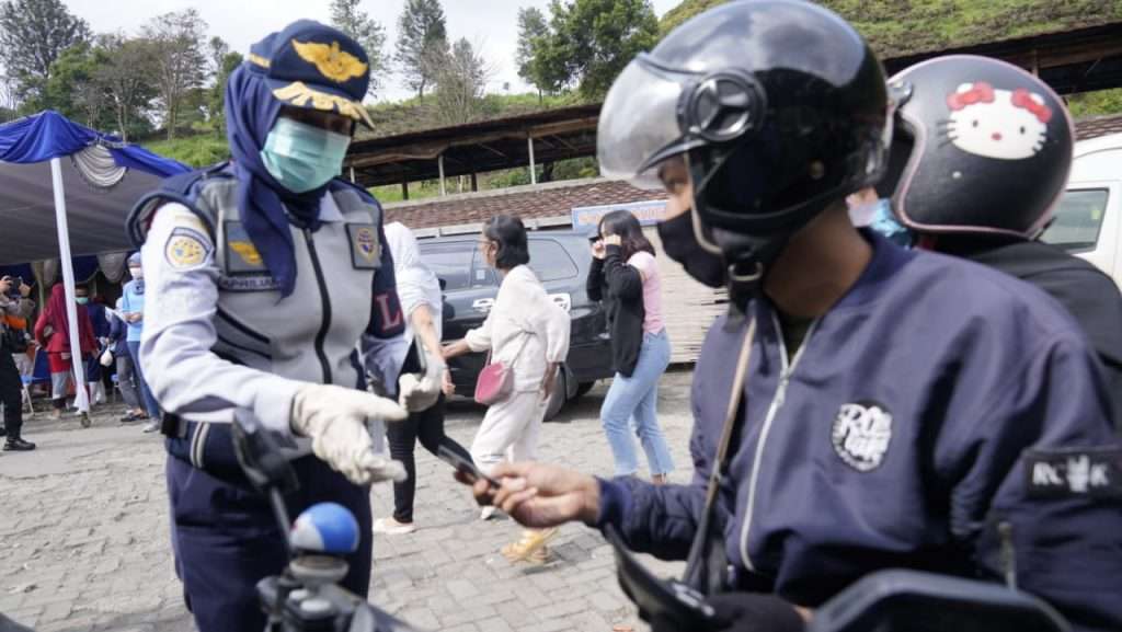 Lewat Puncak, 1.106 Musafir Dites Rapid, 32 Orang Reaktif Lewat Puncak, 1.106 Musafir Dites Rapid, 32 Orang Reaktif