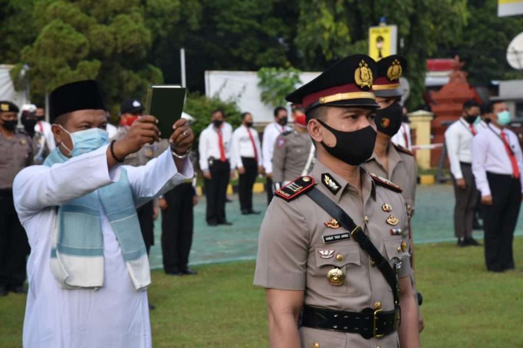 Kapolresta Cirebon Pimpin Upacara Sertijab Kasat Reskrim dan Kasat Lantas