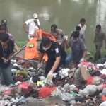 Dikira Boneka dalam Tumpukan Sampah, Ternyata Mayat Pria