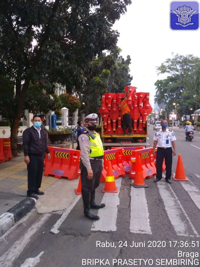 Covid Naik, Jalan Kota Bandung Ditutup Lagi