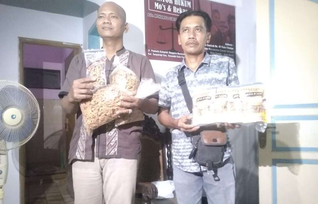 "Di Rumah Aja", Mul dan Jaya Sukses Ciptakan Olahan Usus Crispy, "Kriuknya Tahan Lama" "Di Rumah Aja", Mul dan Jaya Sukses Ciptakan Olahan Usus Crispy, "Kriuknya Tahan Lama"