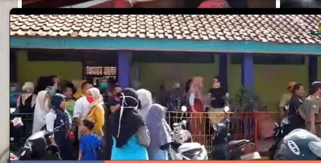 SDN 1 Jatiseeng Ciledug Dikepung Ortu Murid, Minta Uang Tabungan Anaknya, "Jumlahnya Miliaran"