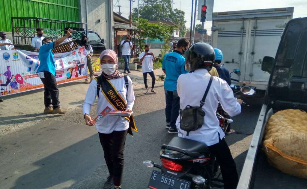HANI 2020, Gandeng Milenial dan Pengamen, BNN Cirebon Turun ke Jalan HANI 2020, Gandeng Milenial dan Pengamen, BNN Cirebon Turun ke Jalan