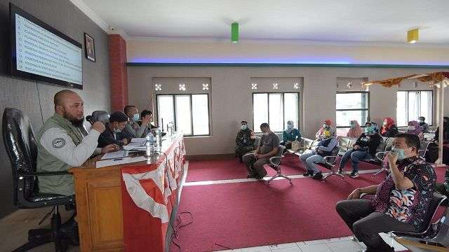 Implementasi Penanganan COVID-19 Tingkat Kelurahan/Desa di Jabar Implementasi Penanganan COVID-19 Tingkat Kelurahan/Desa di Jabar