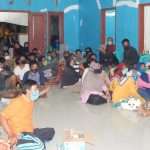 Buset! Ratusan Warga Ontrog Kantor Kuwu Citemu Tadi Malam