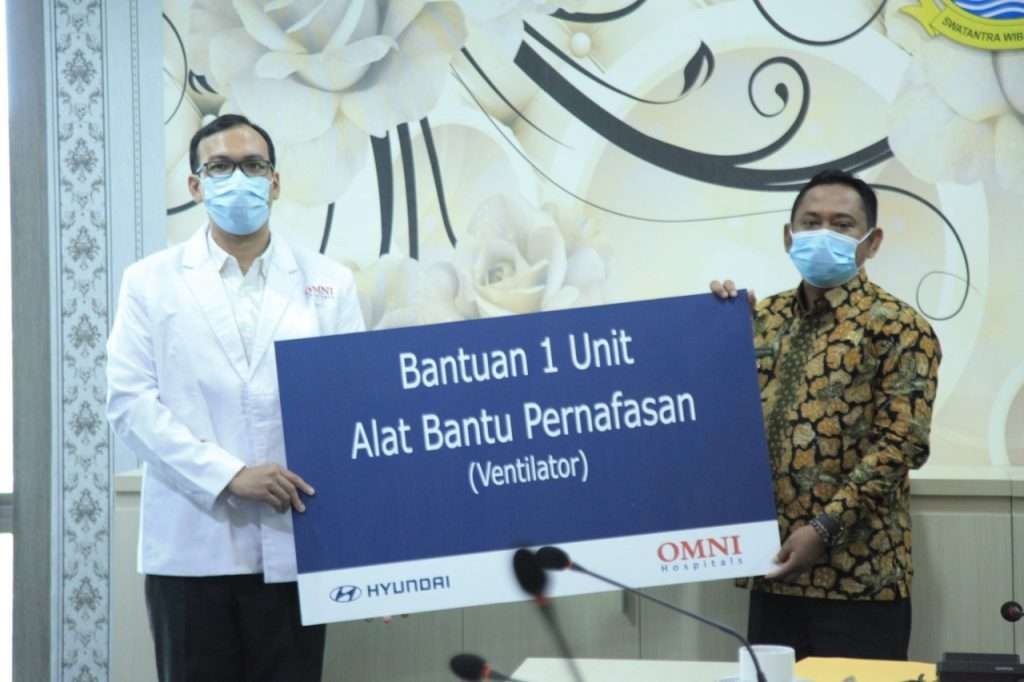 Pemkab Bekasi Terima Dua Alat Ventilator dari PT HMMI Pemkab Bekasi Terima Dua Alat Ventilator dari PT HMMI