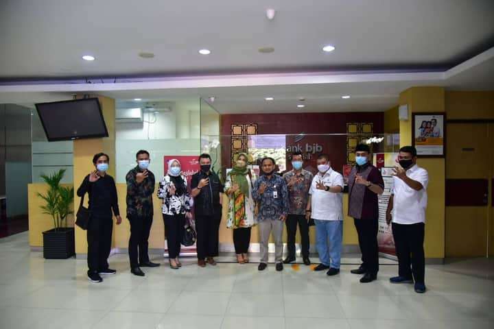 DPRD Jabar Minta Bank BJB Syariah Kembangkan Pasar ke Ponpes