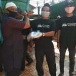 ForJob Bagikan Masker kepada Panitia Qurban