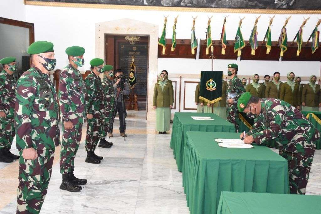 Pangdam III/Slw: Pergantian Pejabat Bagian Mekanisme Organisasi & Personil