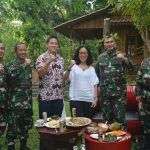 Kasdam III/Siliwangi & Kapolda Jabar Panen Raya di Majalengka