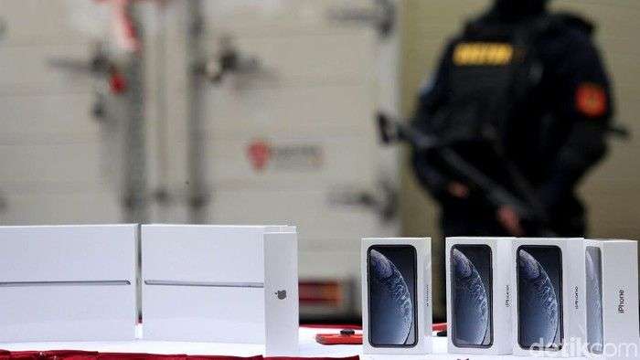 190 HP Ilegal Disita Bea Cukai