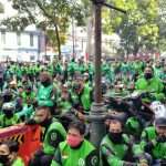 Ribuan Ojol Kepung Pemkot & DPRD Kota Bandung