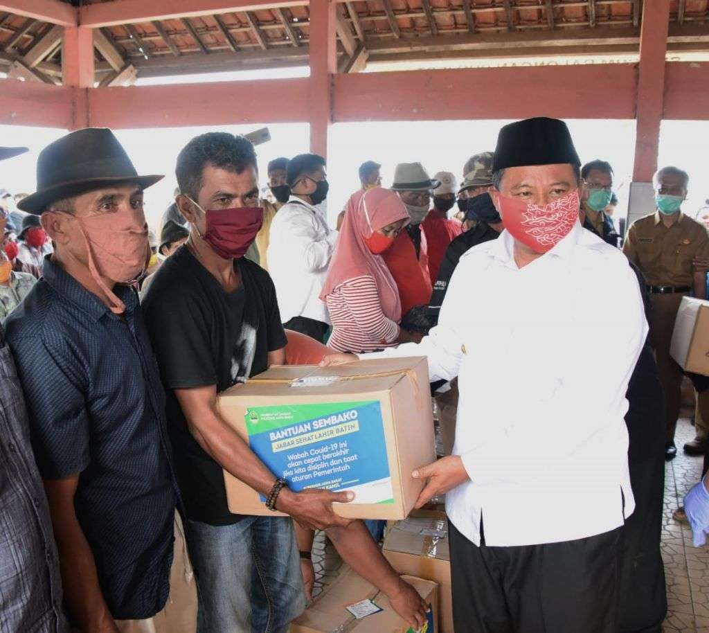 Wagub Jabar Bekali Nelayan Indramayu Tentang Protokol Kesehatan