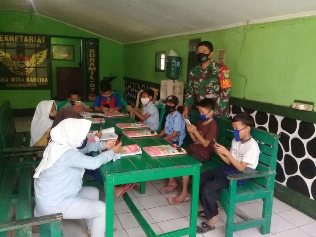 Pangdam III/Siliwangi Intruksikan Semua Dandim Sediakan Wifi Gratis Untuk Daring Pelajar