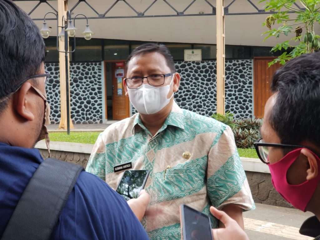 2 Juta Pelaku UMKM di Jabar Bakal Terima Bantuan Rp 2,4 Juta 2 Juta Pelaku UMKM di Jabar Bakal Terima Bantuan Rp 2,4 Juta