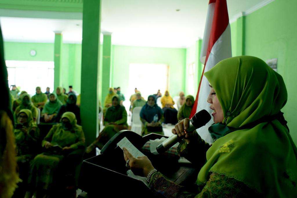 Lina Marlina Ruzhan Hadiri Konfercab Muslimat NU Kabupaten Bogor