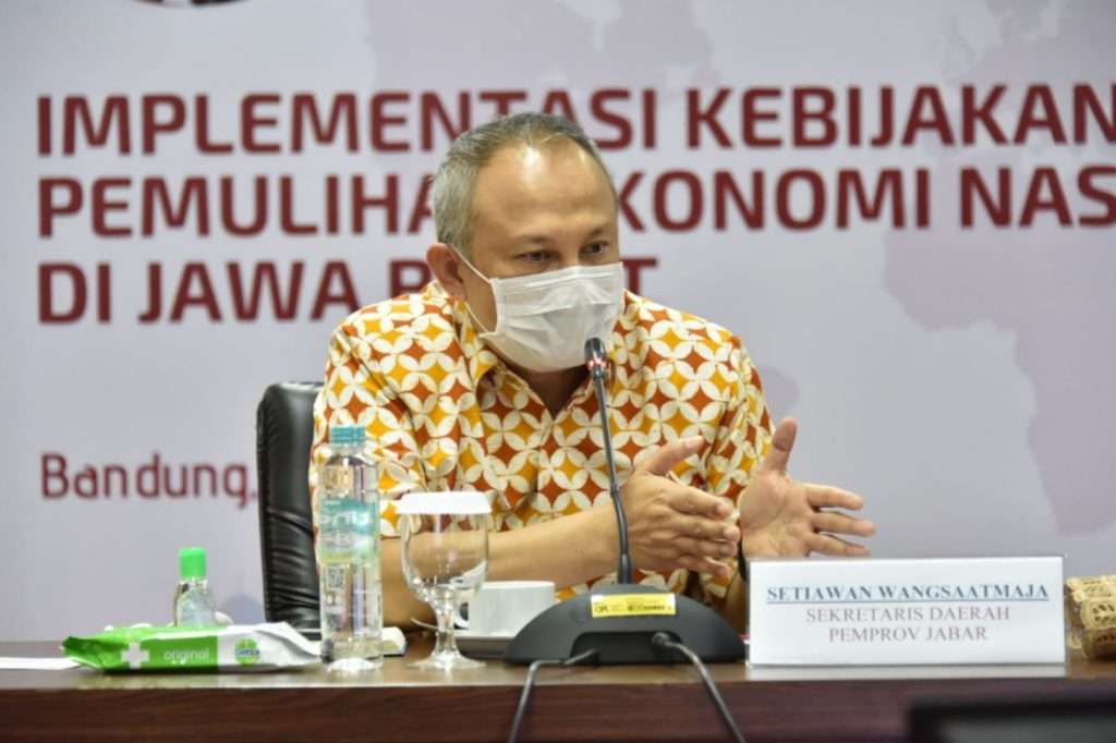 Jabar Larang Perayaan Tahun Baru, Baik Indoor atau Outdoor Jabar Larang Perayaan Tahun Baru, Baik Indoor atau Outdoor