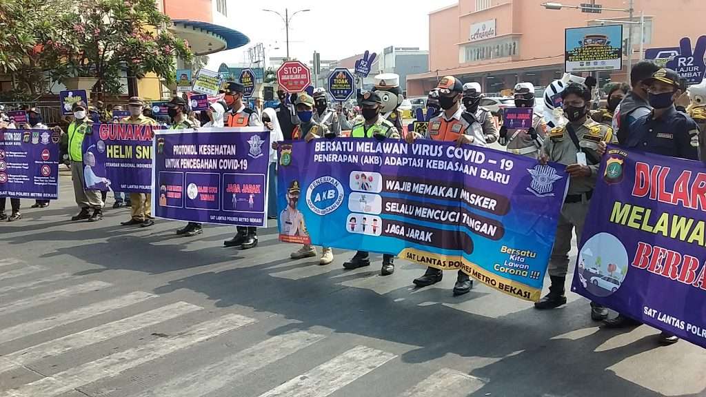 Polres Metro Bekasi Galakkan Kampanye Keselamatan Berlalu Lintas dan Kampanye 3 M Polres Metro Bekasi Galakkan Kampanye Keselamatan Berlalu Lintas dan Kampanye 3 M