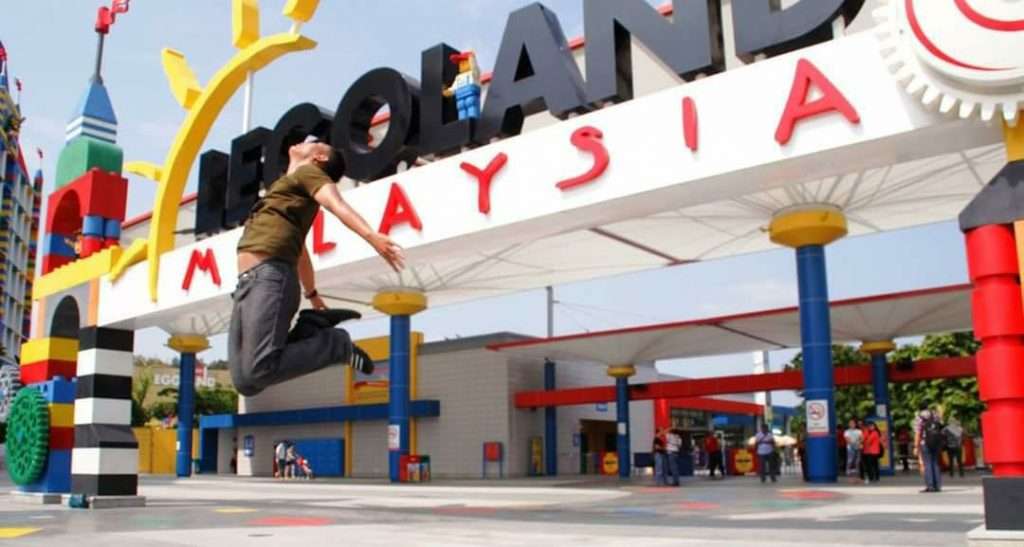 Covid Meroket, Warga Asal Indonesia Dilarang Masuk Malaysia Covid Meroket, Warga Asal Indonesia Dilarang Masuk Malaysia